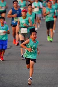 BIB: 0634
                            <button type="button" onclick="openModal(10509942)" class="btn btn-primary btn-sm float-right btn-popup" data-toggle="modal" data-target=".modal-high-quality">
                        <i class="fas fa-shopping-cart"></i> Add to Cart
                    </button>
                                            <button type="button" onclick="isThisMe(10509942, true)" class="btn btn-success btn-sm float-right btn-popup btn-isme hidden" data-toggle="tooltip" data-placement="bottom" title="นี่คือรูปของคุณใช่ไหม คลิกที่นี่เพื่อเอาเข้าอัลบั้ม">
                        <i class="fas fa-plus"></i> Add to album
                    </button>
                    <button type="button" onclick="isThisMe(10509942, false)" class="btn btn-warning btn-sm float-right btn-popup btn-isnotme hidden">
                        <i class="fas fa-ban"></i> Remove from album
                    </button>